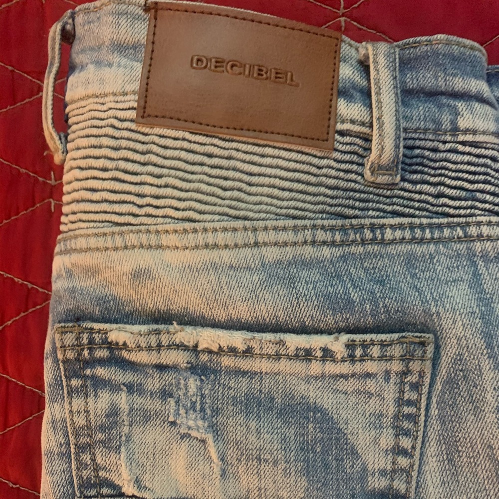 Pants - Picture 3 of 4
